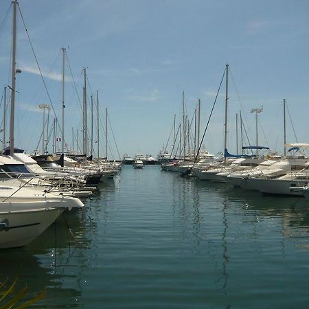 Charmant 2P Vue Mer Face Au Port De Golfe Juan エクステリア 写真